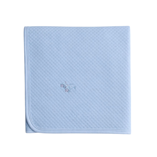 Warmi Manta Acolchada Celeste Bordado Carrito