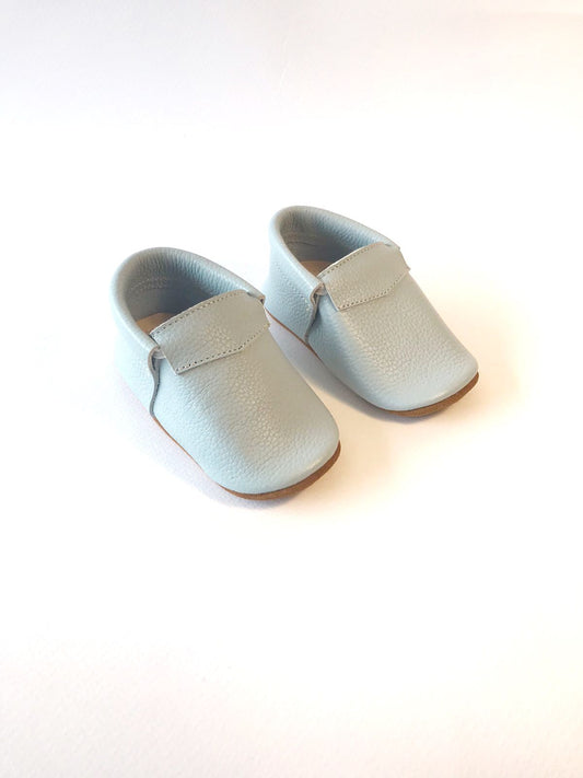 Warmi Mocs Santi Cuero Celeste